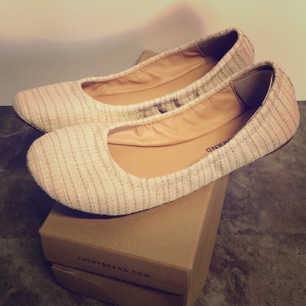 Women’s Lucky Brand Flats, Size 9.5, Stone, NWB